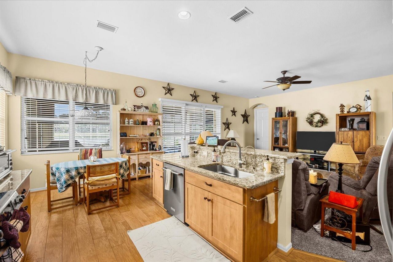 535 SW Lake Manatee Way, Port Saint Lucie, FL 34986 Photo