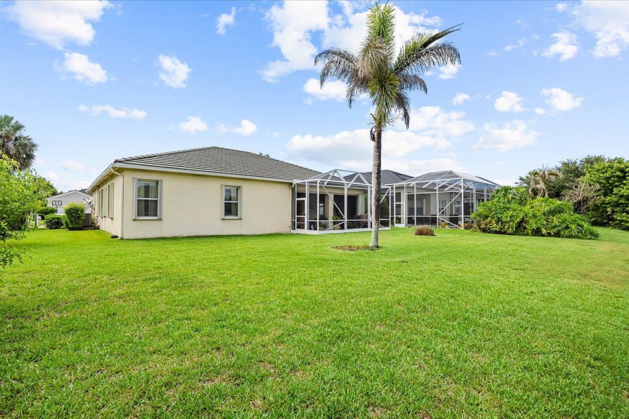 535 SW Lake Manatee Way, Port Saint Lucie, FL 34986 Photo