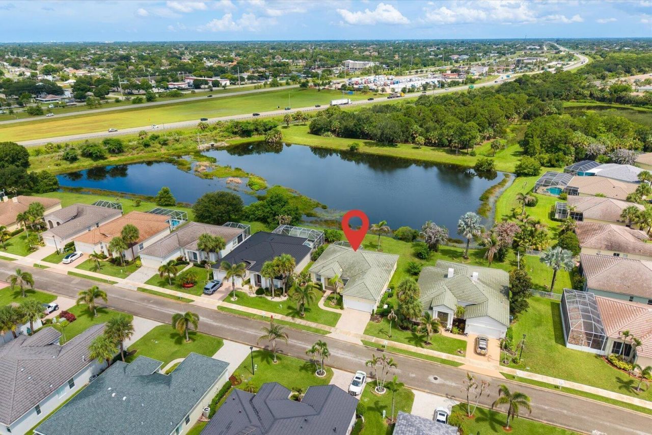 535 SW Lake Manatee Way, Port Saint Lucie, FL 34986 Photo