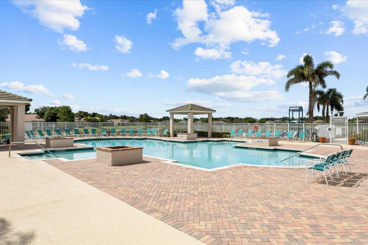 535 SW Lake Manatee Way, Port Saint Lucie, FL 34986 Photo