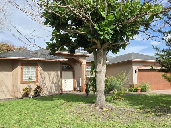 3149 SW Fambrough Street, Port St. Lucie, FL 34953