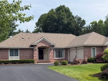 34 Crossbow Drive , Penfield, NY 14526