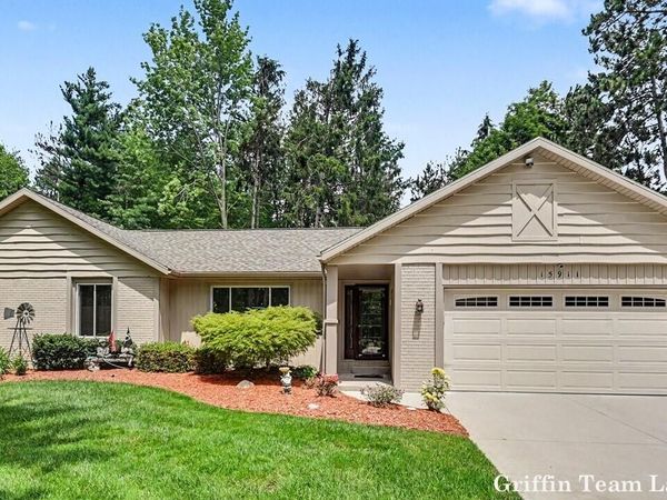 15911 Fendt Farm Drive, Holland, MI 49424