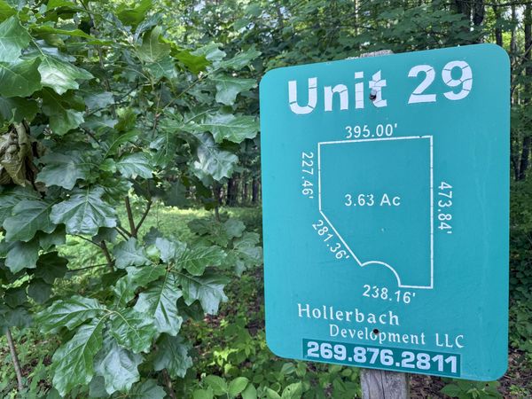 VL Whitetail Ridge, Unit 29, Dowagiac, MI 49047