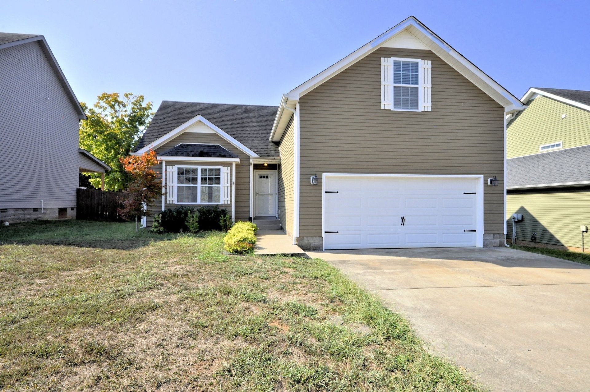 404 Leslie Wood Dr, Clarksville, TN 37040 Main Photo