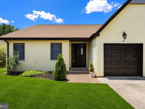 10 CEDAR AVENUE, MANAHAWKIN, NJ 08050
