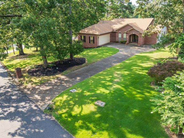 300 TANGLEWOOD Road, Hot Springs, AR 71913