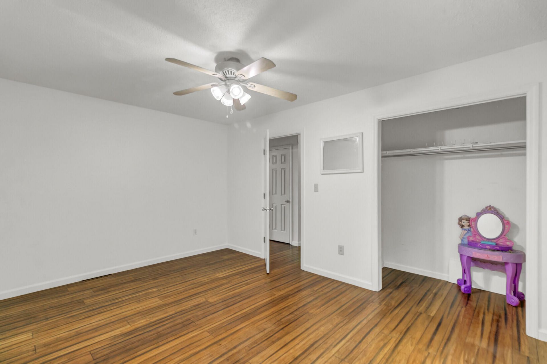 5038 Foxwood Drive Photo 22