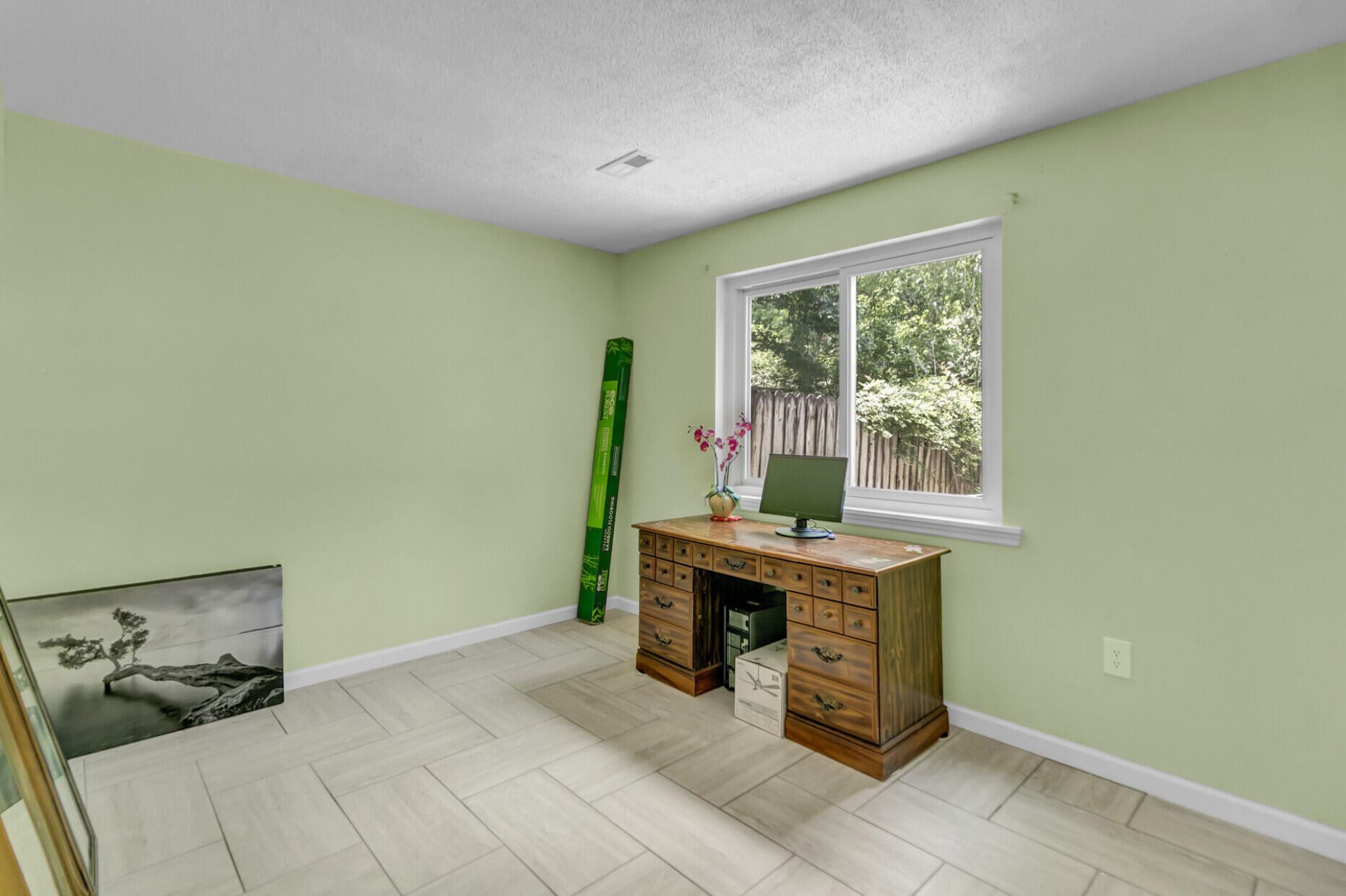 5038 Foxwood Drive Photo 9
