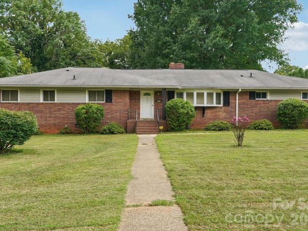 2819 Gardner Park Drive, Gastonia, NC 28054