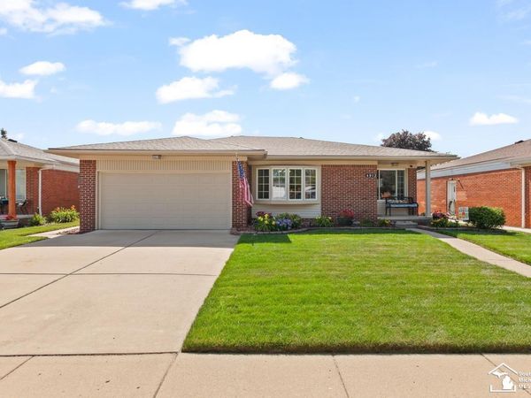 4912 Valley Road, Trenton, MI 48183