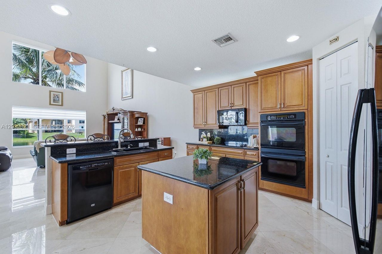 18543 SW 49th St, Miramar, FL 33029 Photo