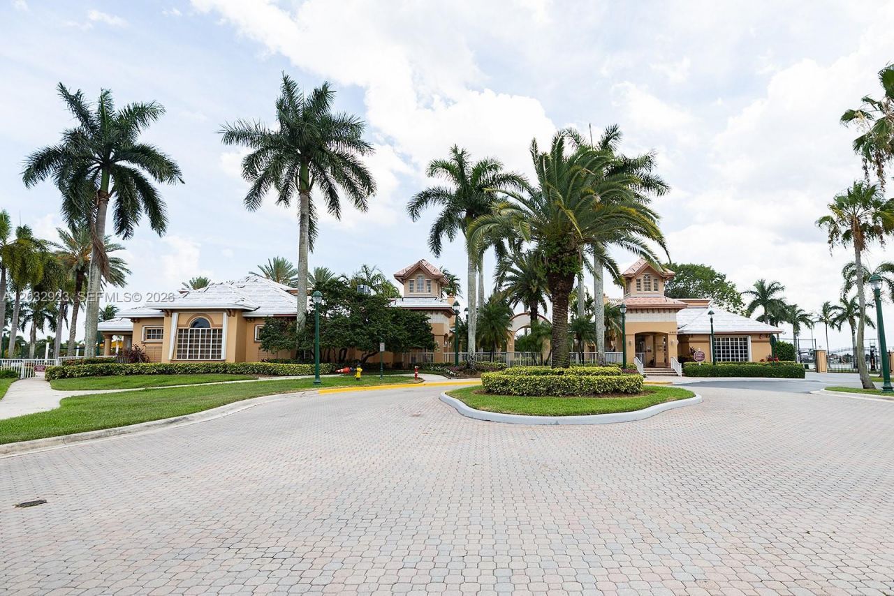 18543 SW 49th St, Miramar, FL 33029 Photo