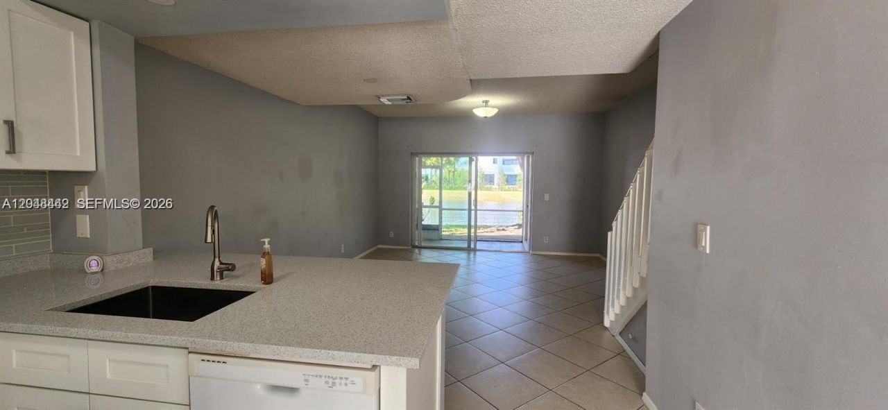 211 Mallory Ct, Unit 211+ DEN/O, Weston, FL 33326 Photo