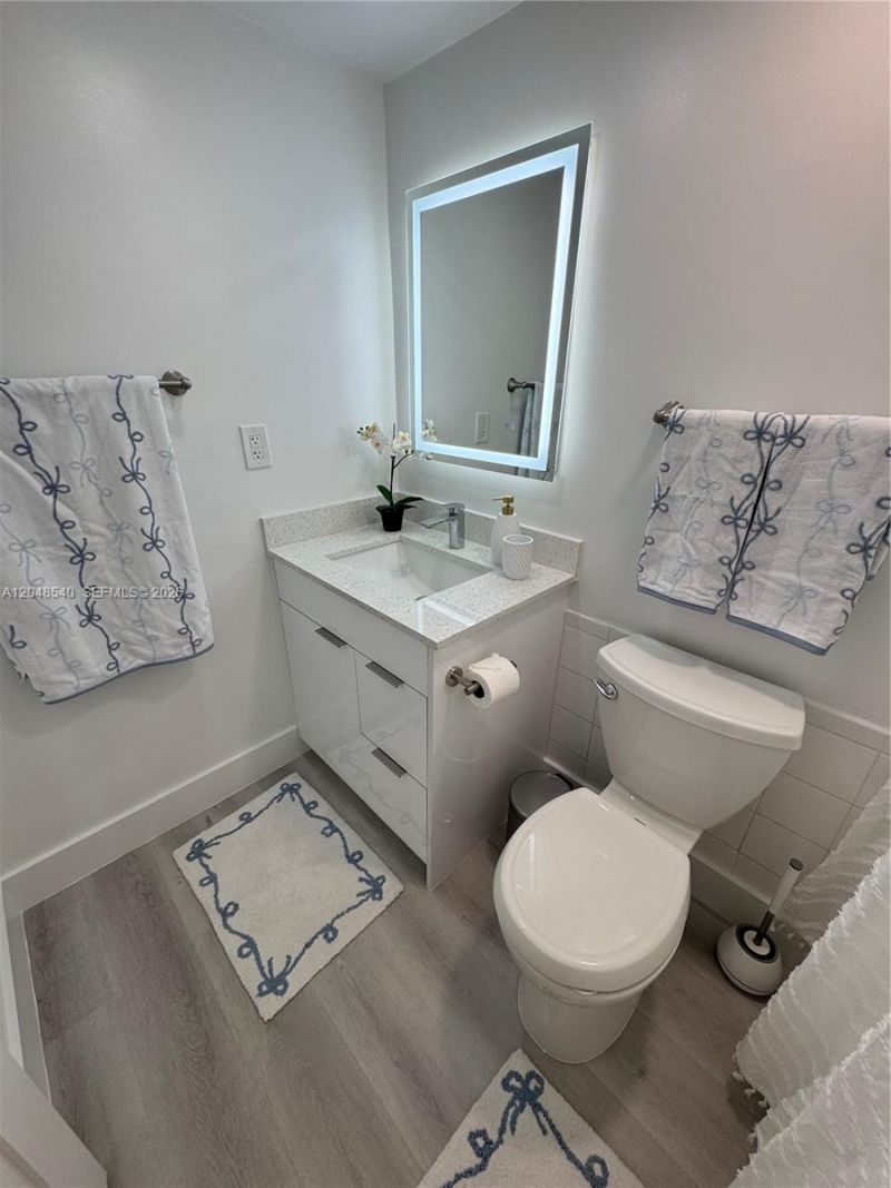 2501 S Ocean Dr , Unit PH05, Hollywood, FL 33019 Photo
