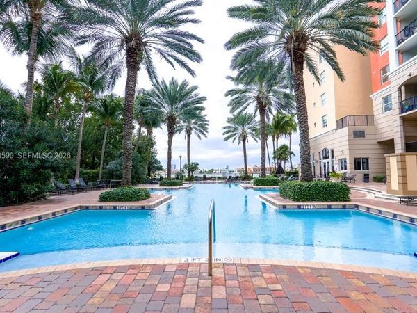 17145 N Bay Rd, Unit 4403, Sunny Isles Beach, FL 33160