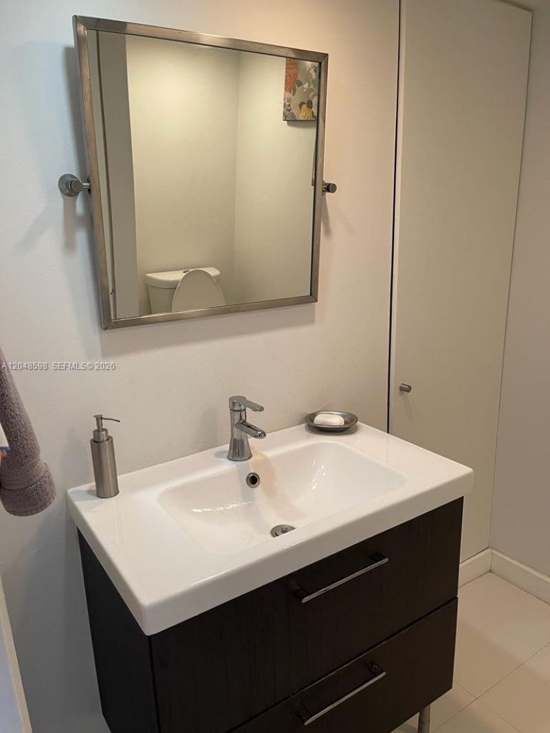 5701 Collins Ave , Unit 1411, Miami Beach, FL 33140 Photo