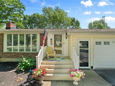 5437 Elm Drive, Lewiston, NY 14092