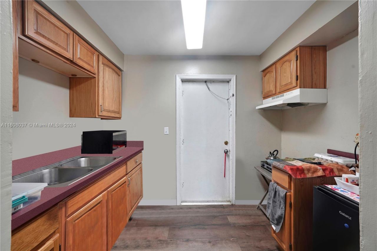 628 SW 4th Street, Unit 1, Belle Glade, FL 33430 Photo