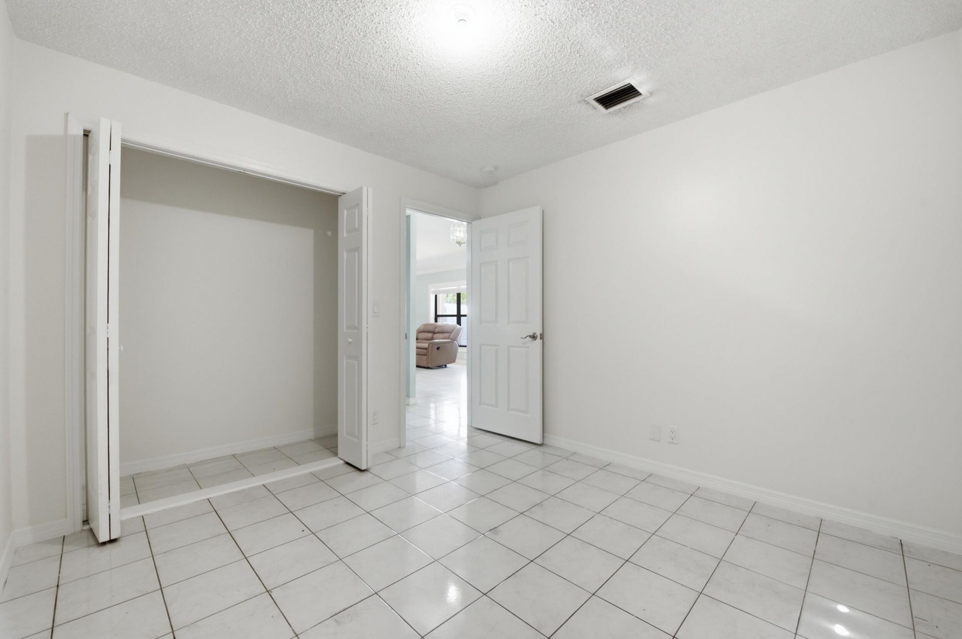 5814 Ithaca Circle E, Lake Worth, FL 33463 Photo