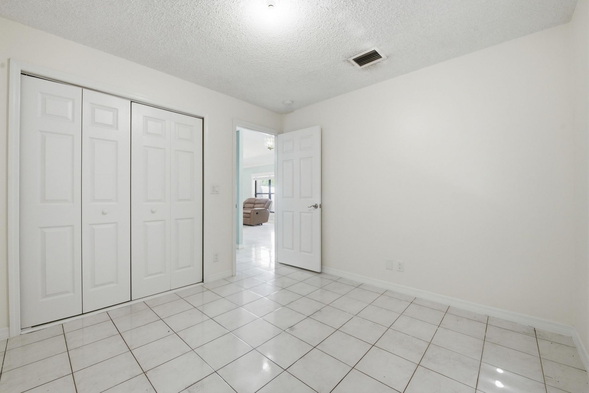 5814 Ithaca Circle E, Lake Worth, FL 33463 Photo
