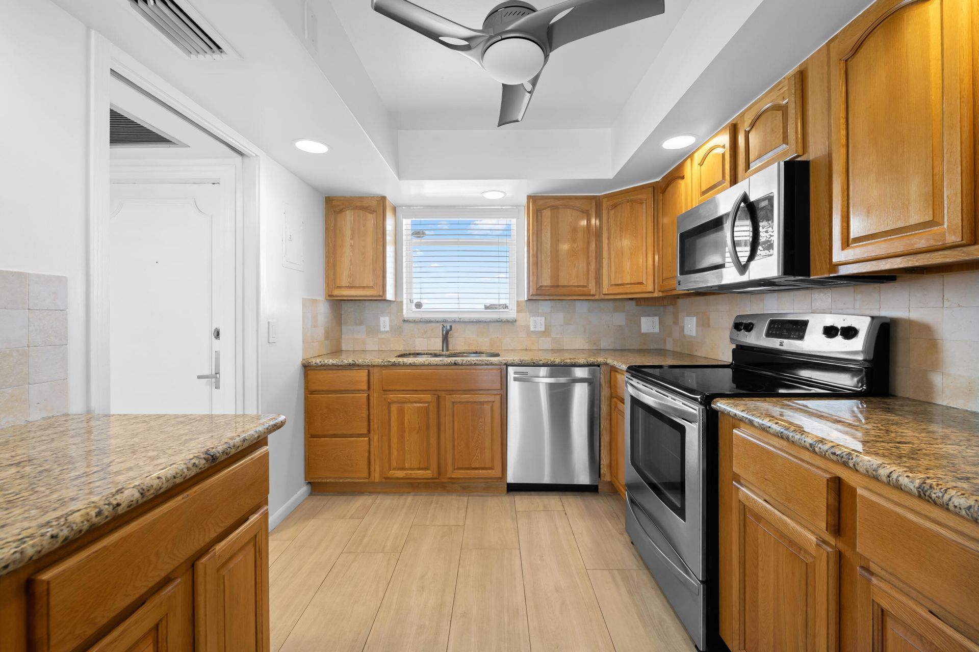 3100 NE 49th Street, Unit 1109, Fort Lauderdale, FL 33308 Photo