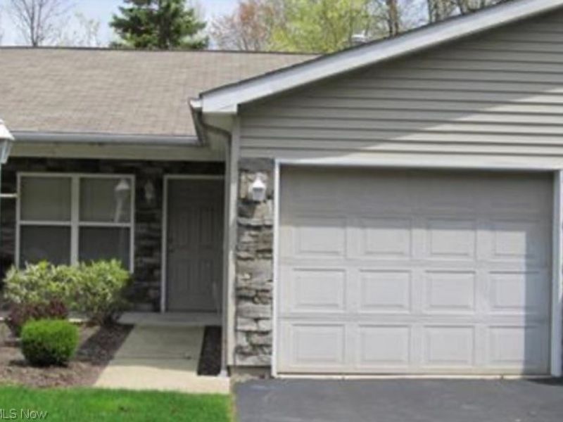 361 Meadowbrook Avenue, Unit 3, Boardman, OH 44512 Photo 2