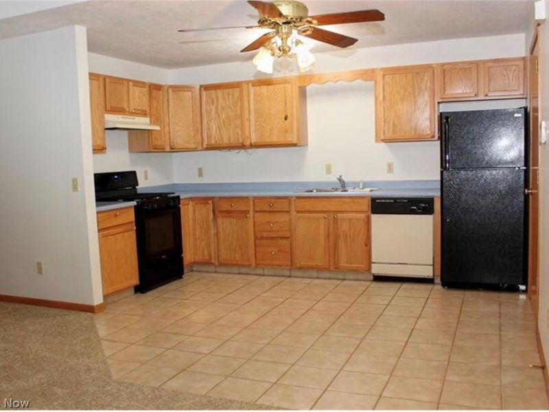 361 Meadowbrook Avenue, Unit 3, Boardman, OH 44512 Photo 5