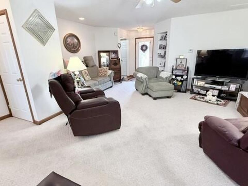 500 Lambert Drive, Piqua, OH 45356 Photo 17
