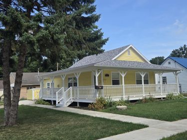 911 LINN Street, ATLANTIC, IA 50022