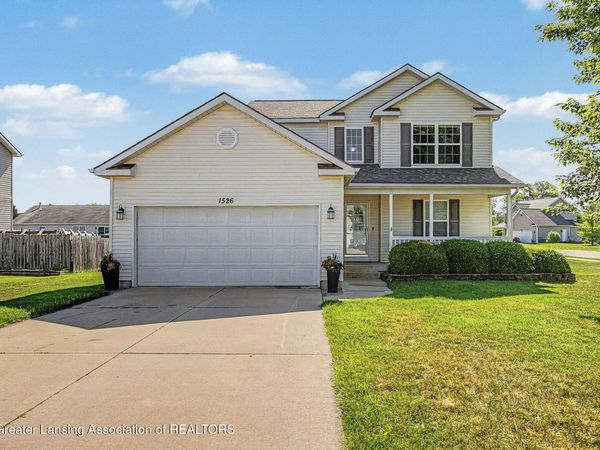 1526 Gander Hill Drive, Holt, MI 48842