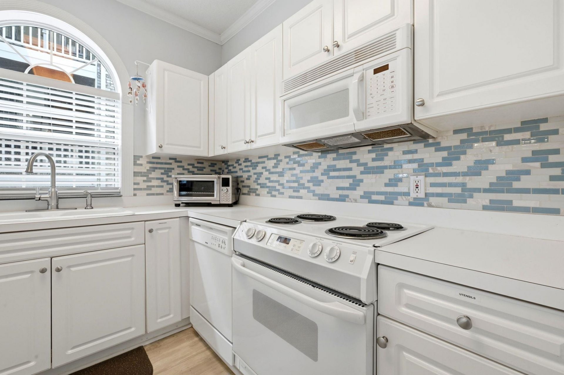 4753 Wild Iris Dr. Photo 4