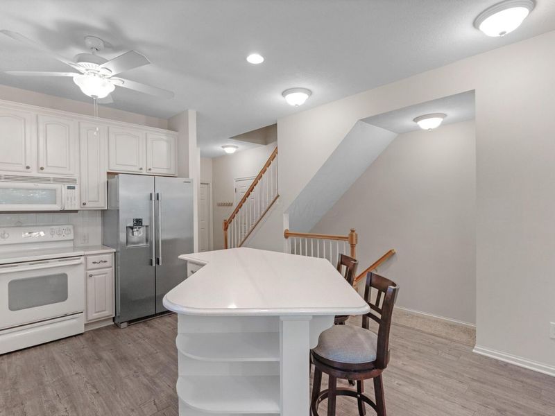 7346 Deer Valley Crossing, Powell, OH 43065 Photo 11