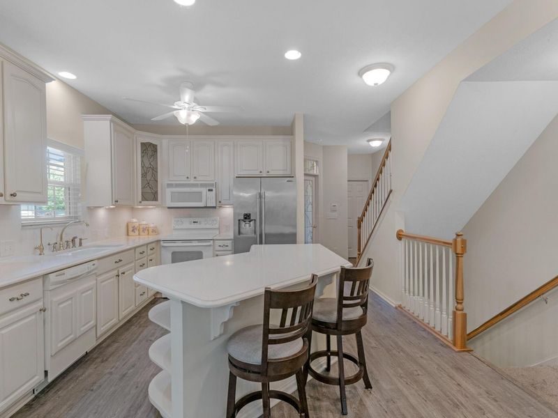 7346 Deer Valley Crossing, Powell, OH 43065 Photo 7