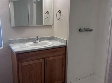 711 River Avenue, Yerington, NV 89447 Photo