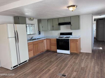 711 River Avenue, Yerington, NV 89447 Photo