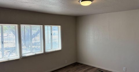 711 River Avenue, Yerington, NV 89447 Photo