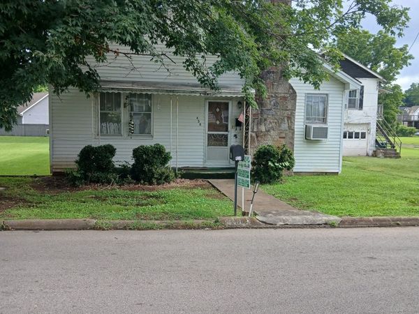 458 E Madison St , Pulaski, TN 38478
