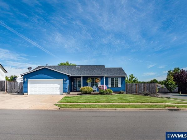 3243 Clearwater Dr NE, Albany, OR 97321