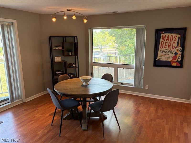1900 Grove Court, Unit 114, Cleveland, OH 44113 Photo 10
