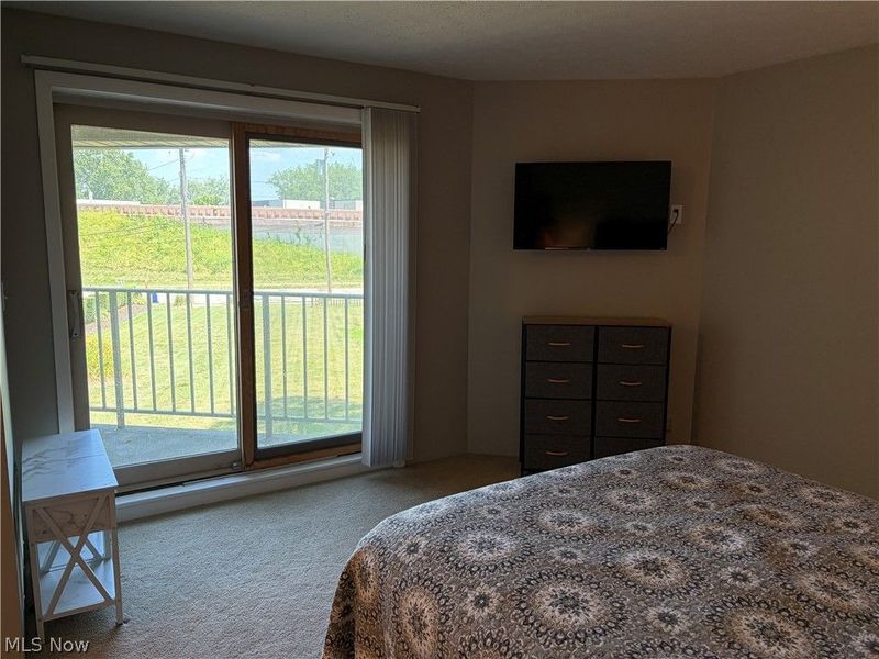1900 Grove Court, Unit 114, Cleveland, OH 44113 Photo 15