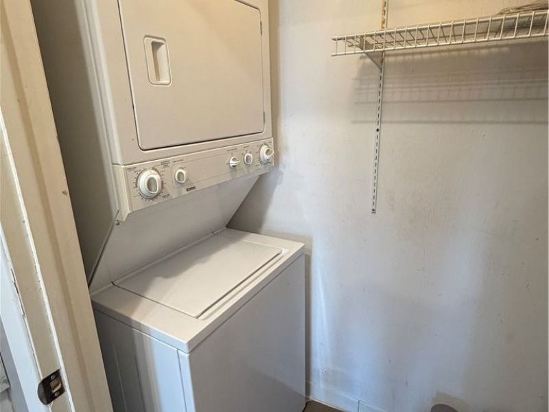 1900 Grove Court, Unit 114, Cleveland, OH 44113 Photo 19