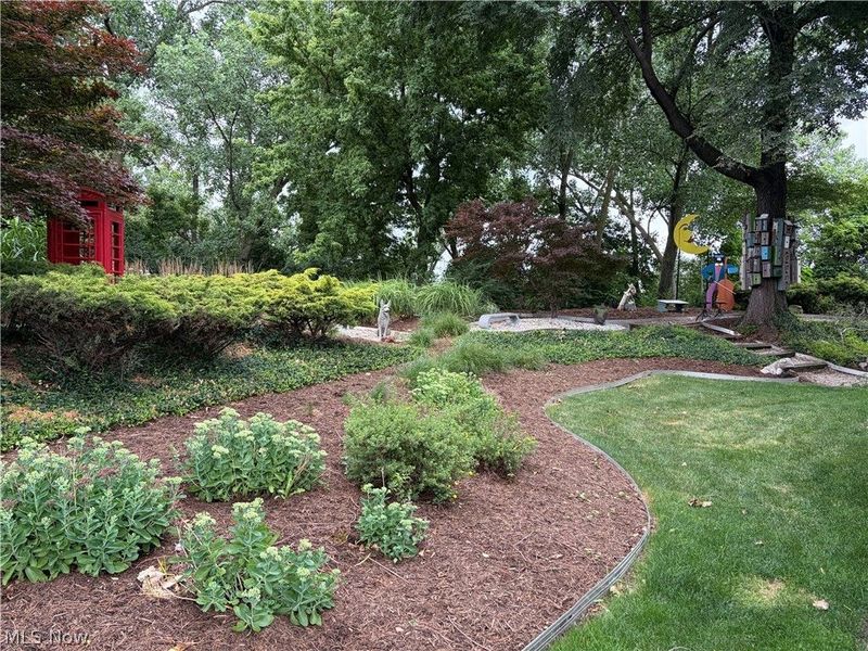 1900 Grove Court, Unit 114, Cleveland, OH 44113 Photo 22