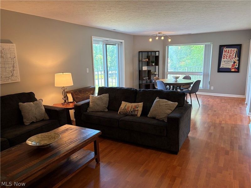 1900 Grove Court, Unit 114, Cleveland, OH 44113 Photo 9