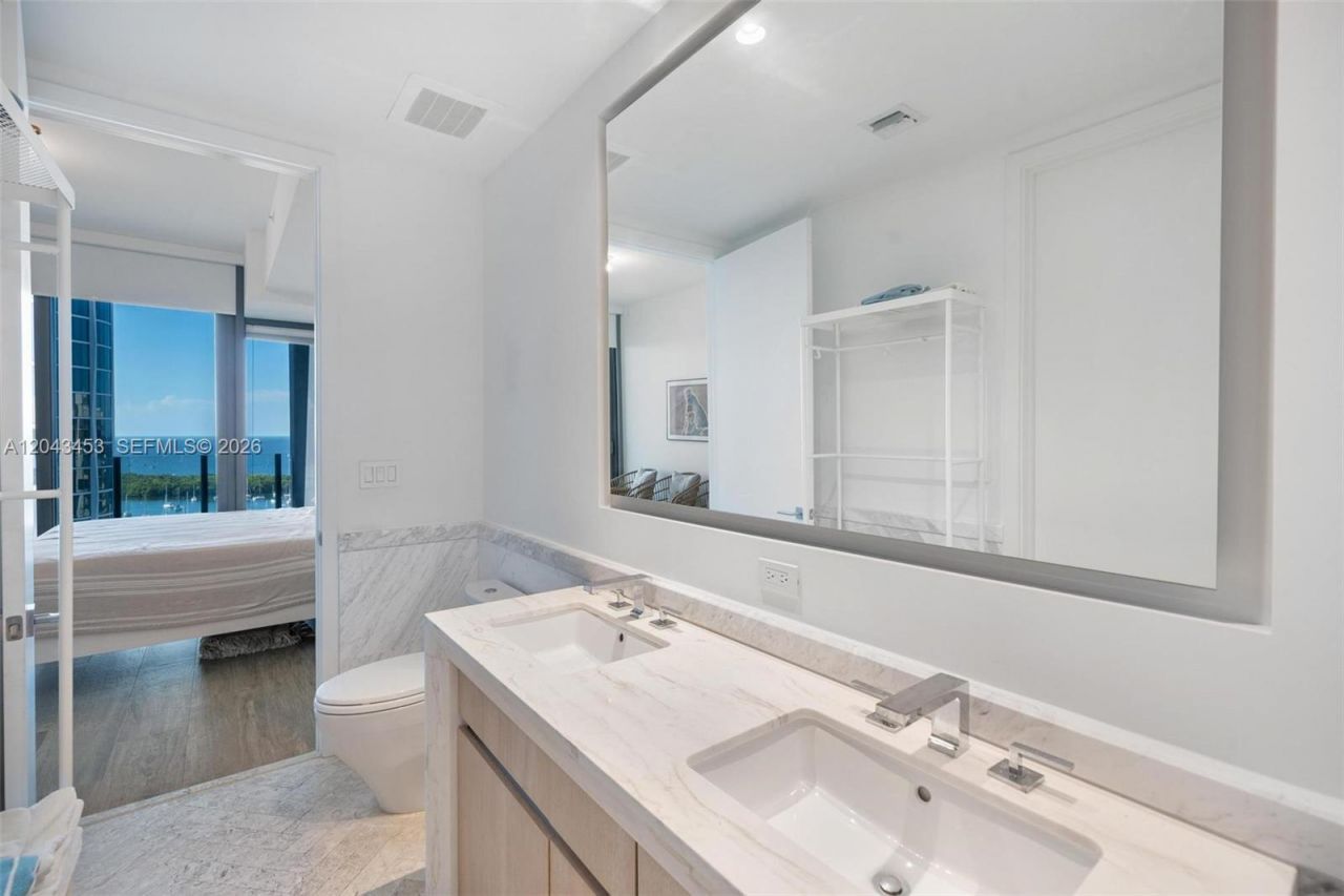 2831 S Bayshore Dr , Unit 1603, Miami, FL 33133 Photo