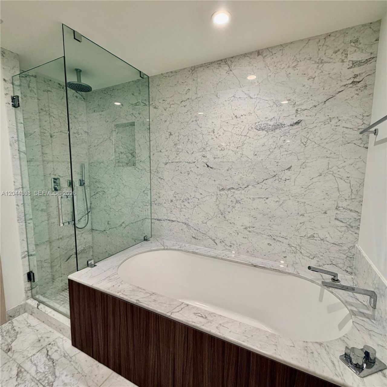 1000 Brickell Plz , Unit 3410, Miami, FL 33131 Photo