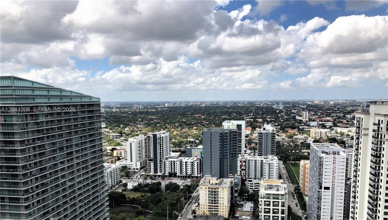 1000 Brickell Plz , Unit 3410, Miami, FL 33131 Photo