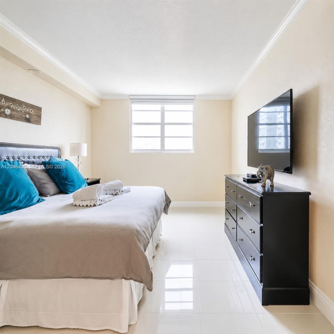 19370 Collins Ave , Unit 716, Sunny Isles Beach, FL 33160 Photo
