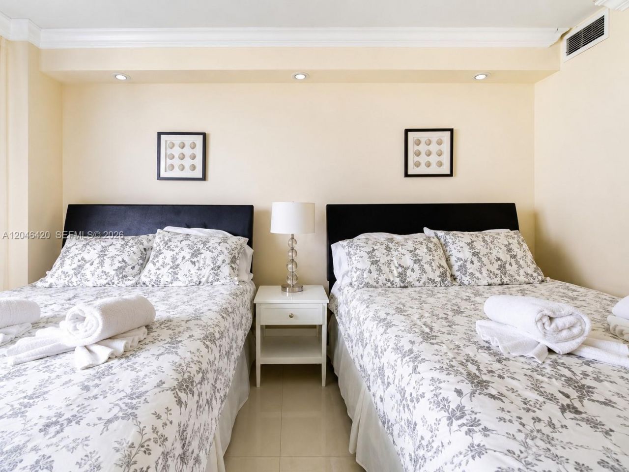 19370 Collins Ave , Unit 716, Sunny Isles Beach, FL 33160 Photo