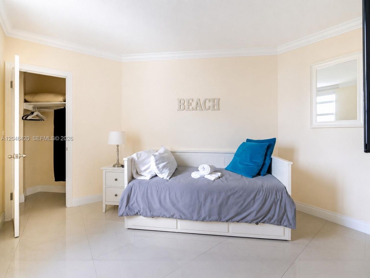 19370 Collins Ave , Unit 716, Sunny Isles Beach, FL 33160 Photo